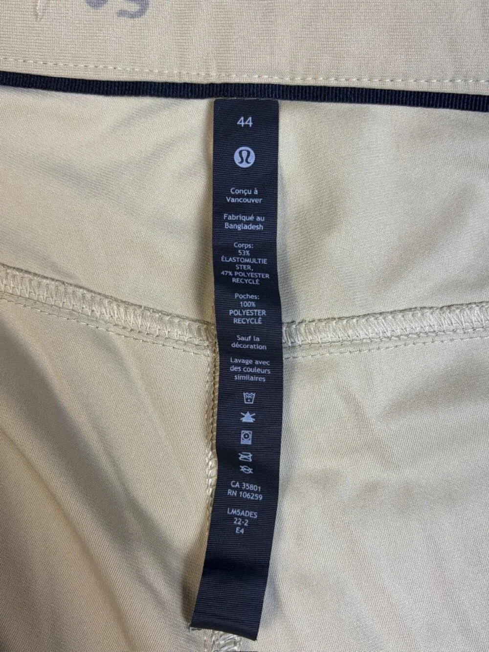 Lululemon Commission Pants Mens 44x33 Beige Performance Chino Stretch Pockets